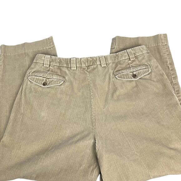 L.L. BEAN Men’s Pleated Front Wide Wale Corduroy Pants  38 - Picture 3 of 8